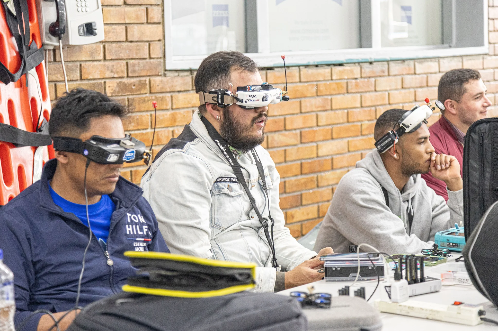 Carrera Drones Fpv Tinywhooop - SENA Bogotá 2024