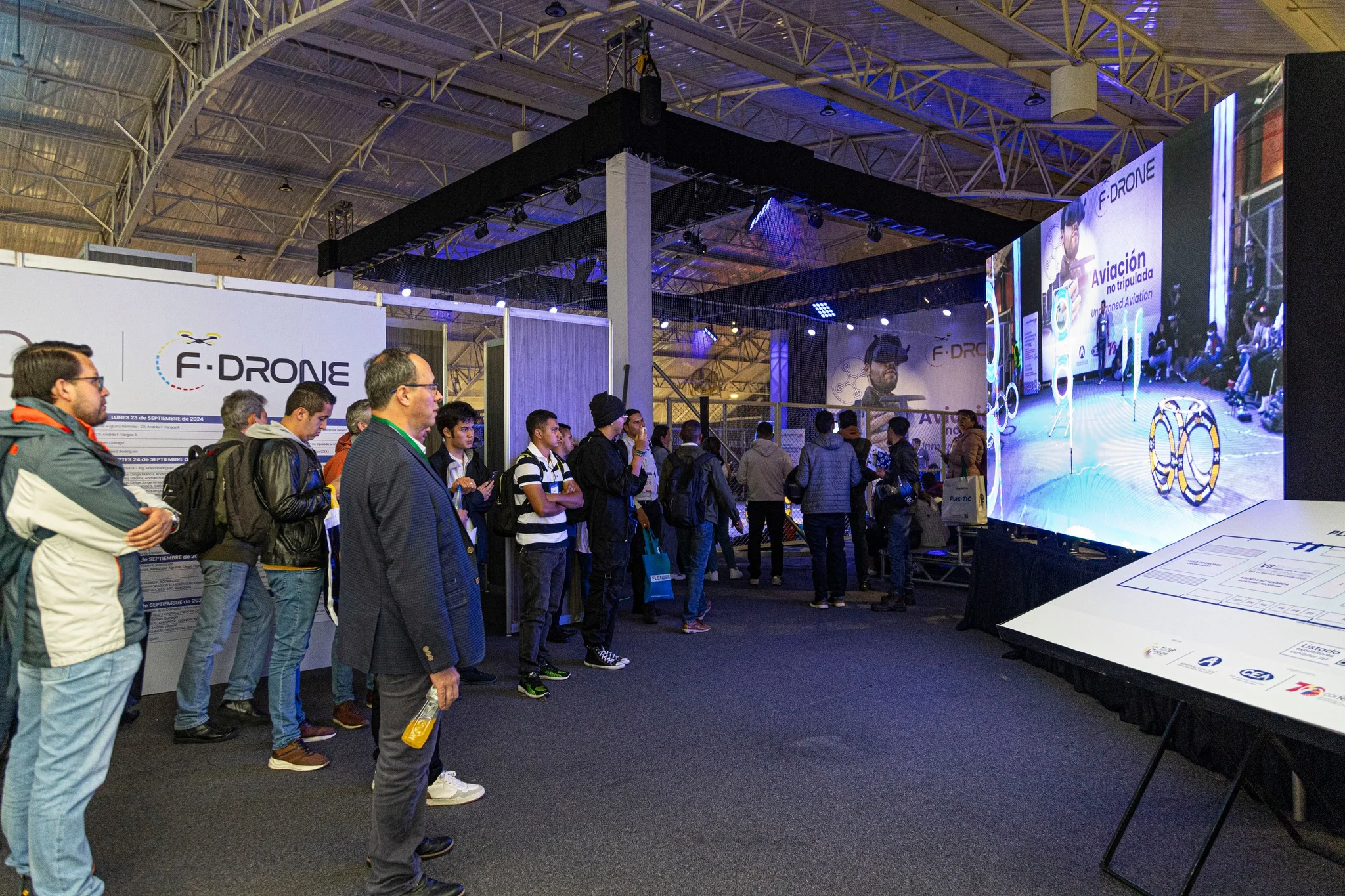 Carrera Drones Fpv Tinywhoop - Feria FAIR 2024 Corferias Bogotá